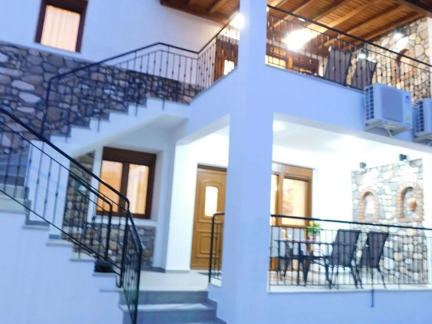 Gemuetliches Steinhaus Im Herzen Vom Malerischen Dorf Agios Nikolaos